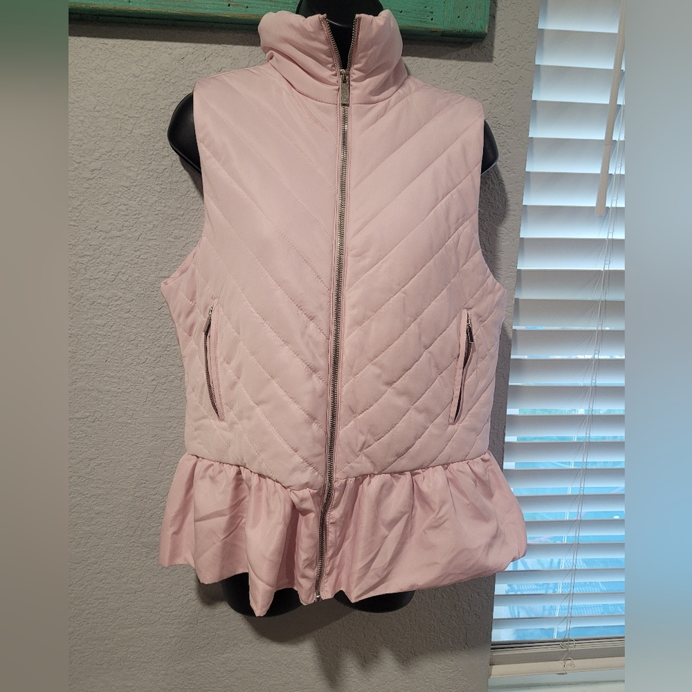 Super cute puffer vest